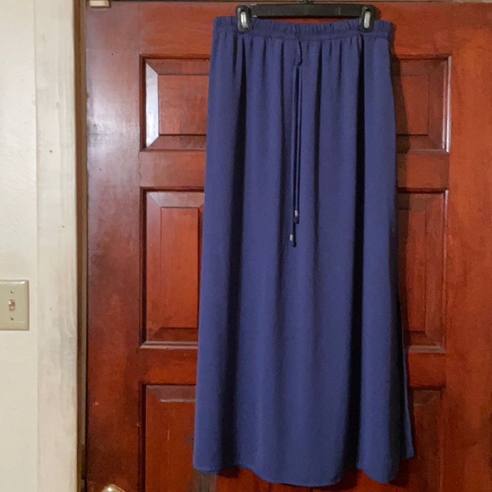 Fourteenth Place Skirt